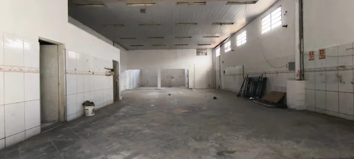 Galpão Comercial Em Cotia 250m²