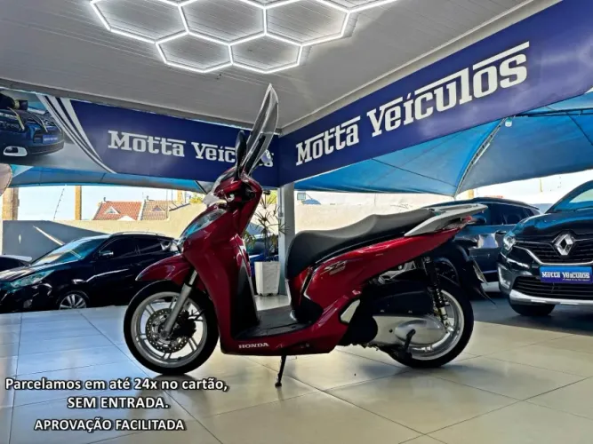 Honda SH 300i.