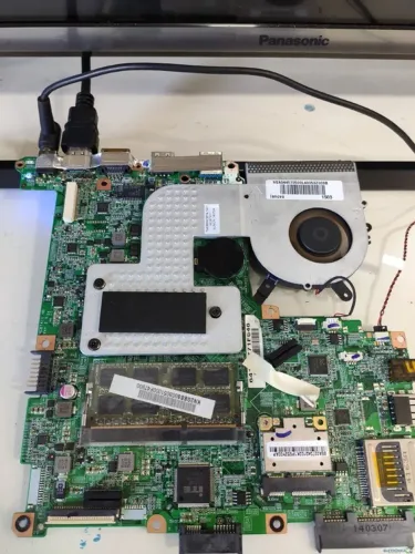Placa mae para notebook cce f4030 funcionando 100%