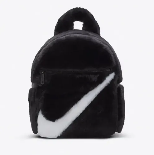 Mochila Nike sportswear futura 365 peluciada preta