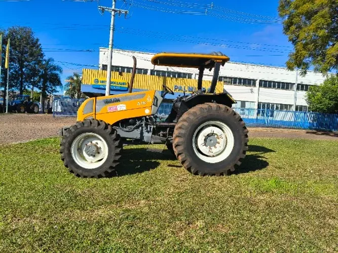 TRATOR, MODELO A750 - ANO 2013