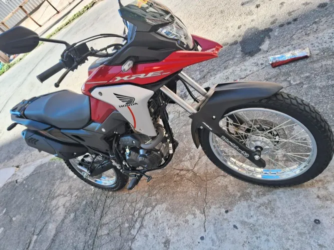 Vendo moto XRE 190 2025/2025