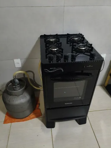 Fogão automático 10 meses de uso + brinde de 200 reais