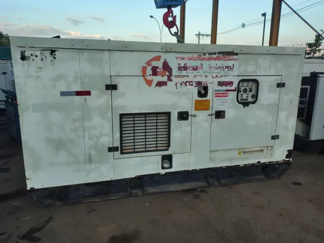 GRUPO GERADOR DE ENERGIA 150 KVA CABINADO ANO 2014