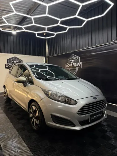 Ford Fiesta 1.5 16V Flex Mec. 5P 2014