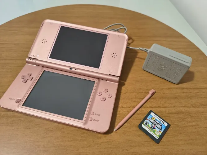 Nintendo DSi XL