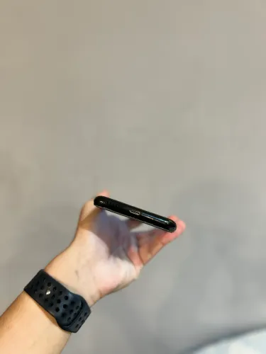 Moto G8 Plus - 64GB | R$ 200