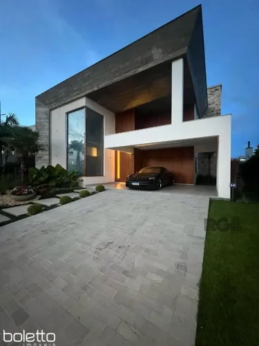 Venda casa condomínio Ocean Side 360m², 4 dormitórios suítes, vaga para 4 carros, piscina,