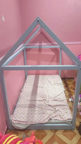 Cama infantil Abracadabra usada não acompanha colcha