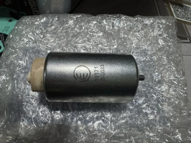 Bomba de combustível Kawasaki z1000 2015 Original. 