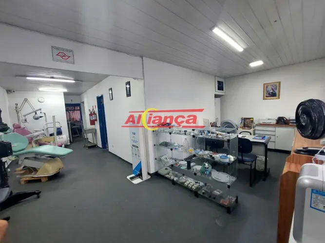 CASA COMERCIAL DE 141M², NO CENTRO DE GUARULHOS-SP.