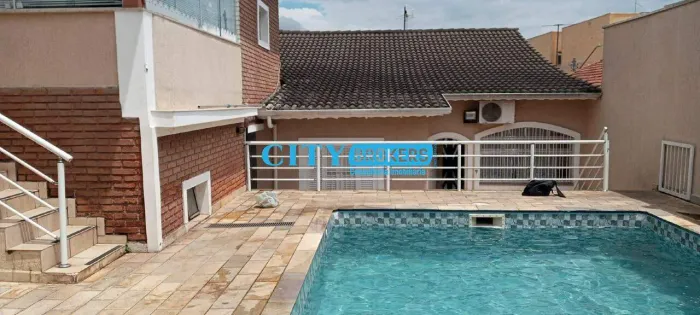 Casa térrea a venda com piscina, área gourmet e salão de festas - 3 dormitórios, 1 suíte,