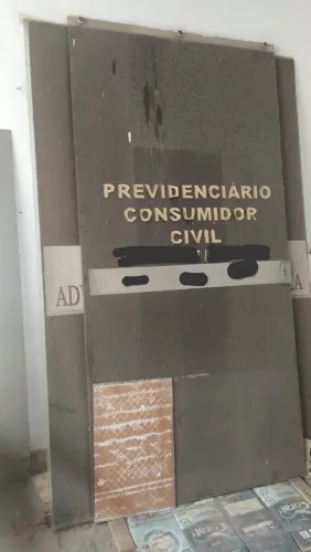 Vendo porta de Vidro