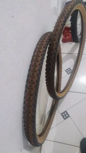Pneus aro 29  bom estado 100 reais o par.
