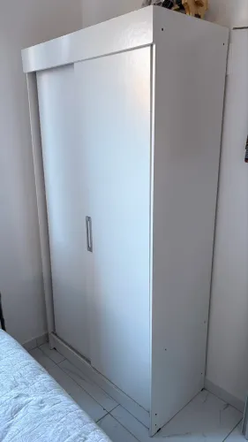 Roupeiro para doação