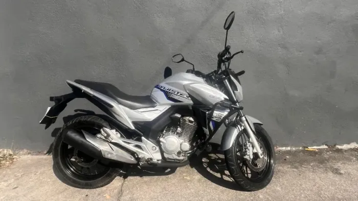 CB 250F TWISTER CBS 2019 PRATA