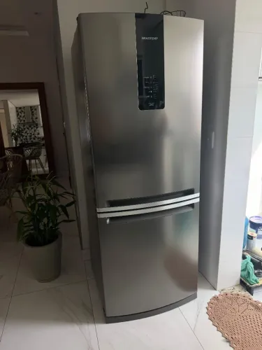 Geladeira Brastemp Inverse Frost Free 443L Inox