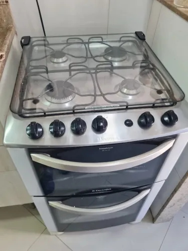 Fogão Electrolux 4 bocas forno duplo 