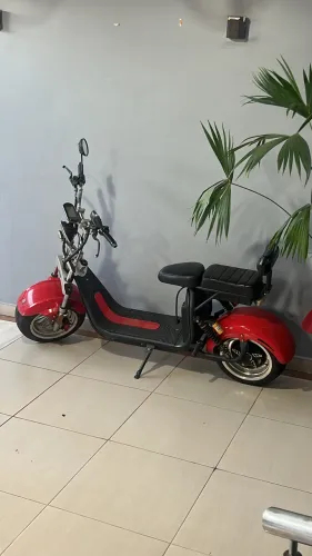 Scooter elétrica