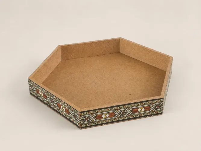 Bandeja Decorativa Sextavada com Detalhes Geométricos