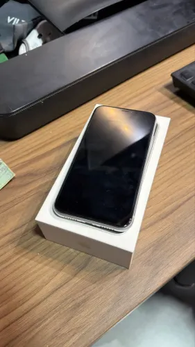 IPHONE XR 128