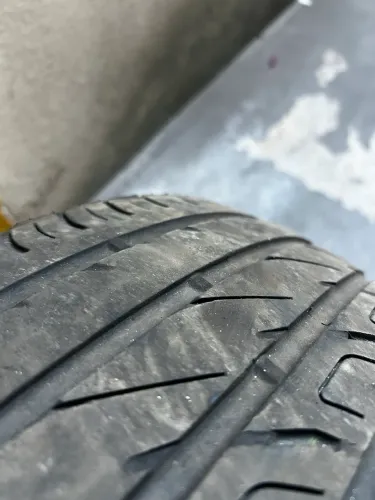 Pneu 195/40 R17 MEIA VIDA