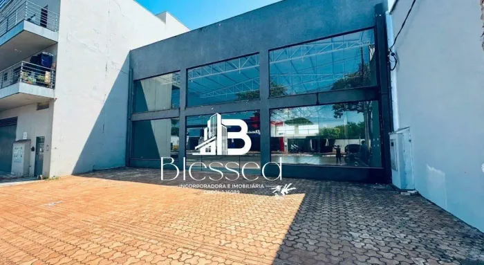 Salão comercial para aluguel com 630 m² na Avenida Ismael José do Nascimento, Jardim Santa