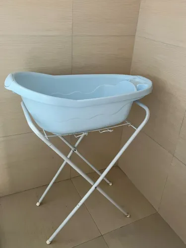 Banheira com suporte