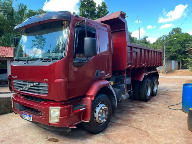 Caçamba Volvo Vm 260