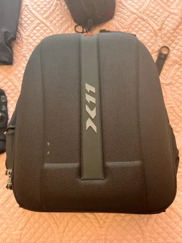 Mochila para moto X11 com lugar para capacete