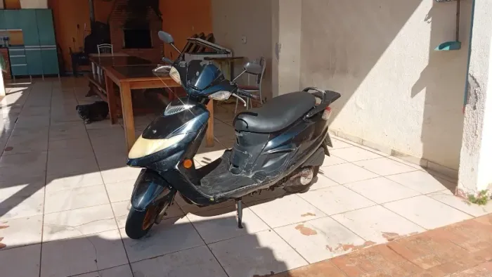 VENDO MOTO SUZUKY BURGMAN
