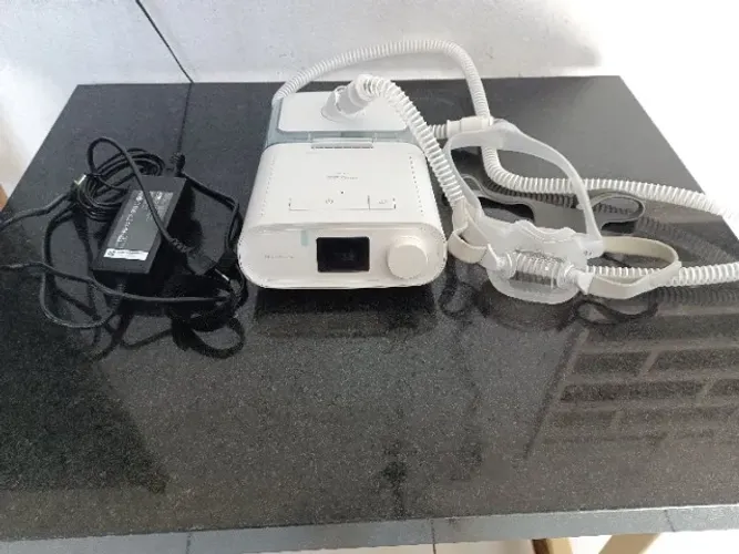 VENDO CPAP PHILIPS COMPLETO AUT COM UMIDIFICADOR SEMI NOVO 