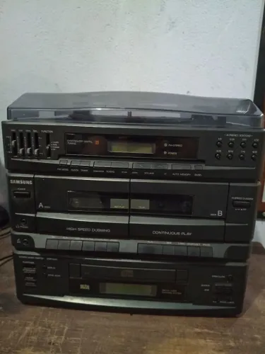 Aparelho de som 4x1 ( pra conserto ou retirar peça)