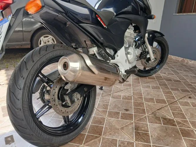CB 300R 