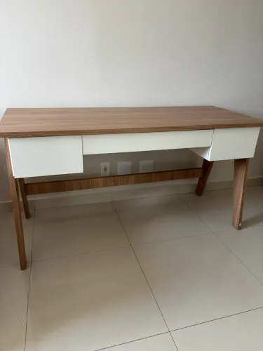 Mesa de Escritório - Escrivaninha