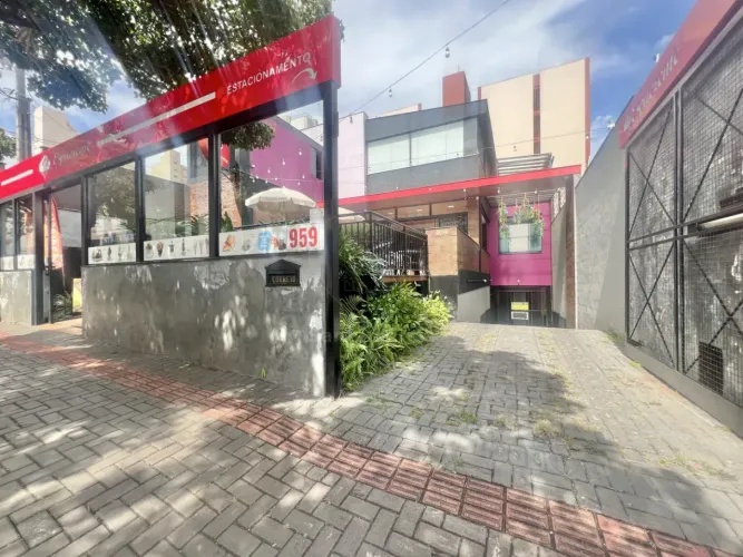 Imóvel comercial para alugar no bairro Centro com 4 salas na Região Central de Londrina