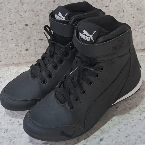 Tênis Bota Preta Da Marca Pulma Pra Criança N: 24 Usada