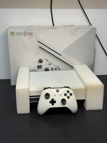 Xbox One S 1TB