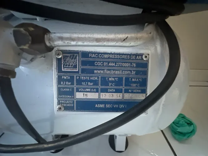 Compressor FIAC 15L 127V - Funcionando