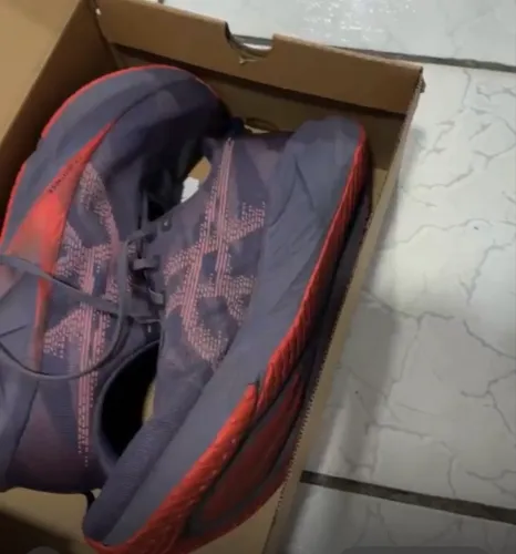 ASICS NOVA BLAST 5