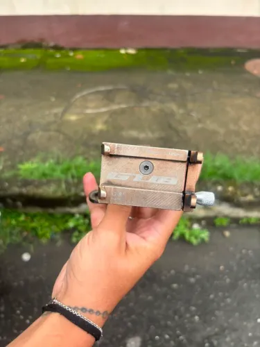 Suporte Gub com adaptador para moto ou bicicleta