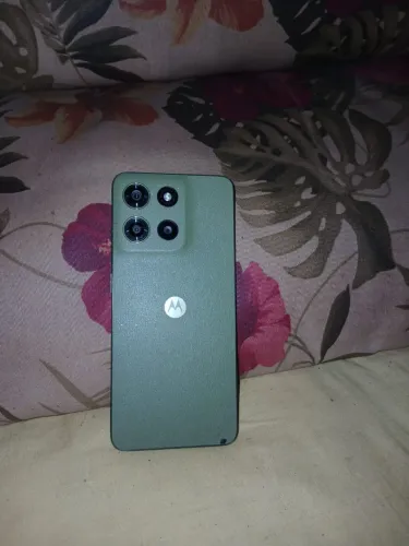 Vendo Moto G15 semi novo 