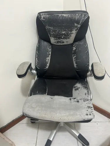 Cadeira escritório muito confortável
