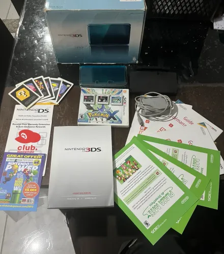 Nintendo 3ds aqua blue CIB