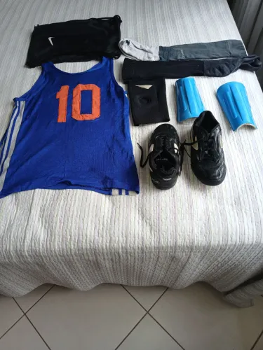 Material esportivo (Torrando) leia descrição 
