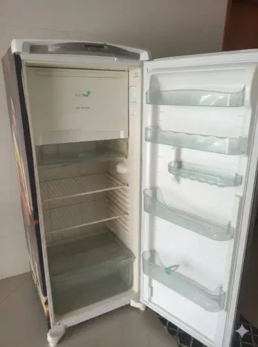 GELADEIRA CONSUL FROS FREE DE 1100 POR 950 COM ENTREGA ORIGINAL FUNCIONANDO PERFEITAMENTE