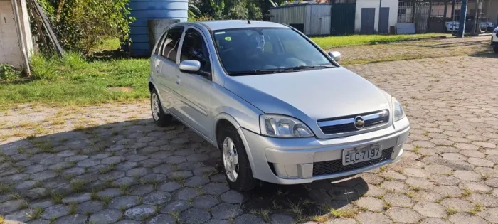 Chevrolet Corsa Hat. Premium 1.4 8V Econoflex 5P 2010