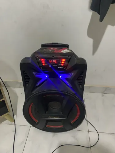 Caixa de som 700w