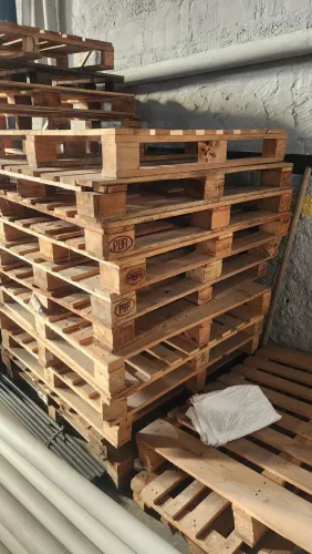 Pallet Prb em bom estado - Palete de pinus