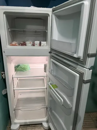 Geladeira Cônsul, Muito bem Conservada. Contato *